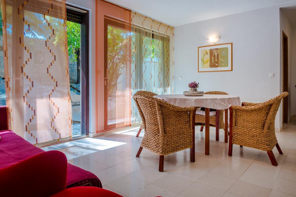 Apartment Dora Cavtat Esterno foto